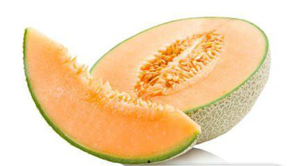 中國美女吃哈密瓜視頻,中國美女品嘗哈密瓜，甜蜜瞬間引網(wǎng)友熱議