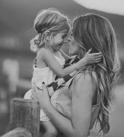 吃瓜人拍照搞笑姿勢視頻,吃瓜人拍照瞬間，笑料百出！